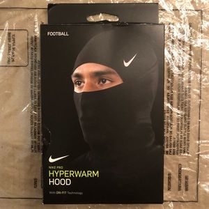 Nike Hyperwarm Hood